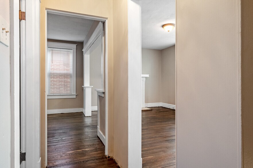 More Photos Of 5007 Goethe Ave, Saint Louis Multifamily For Sale