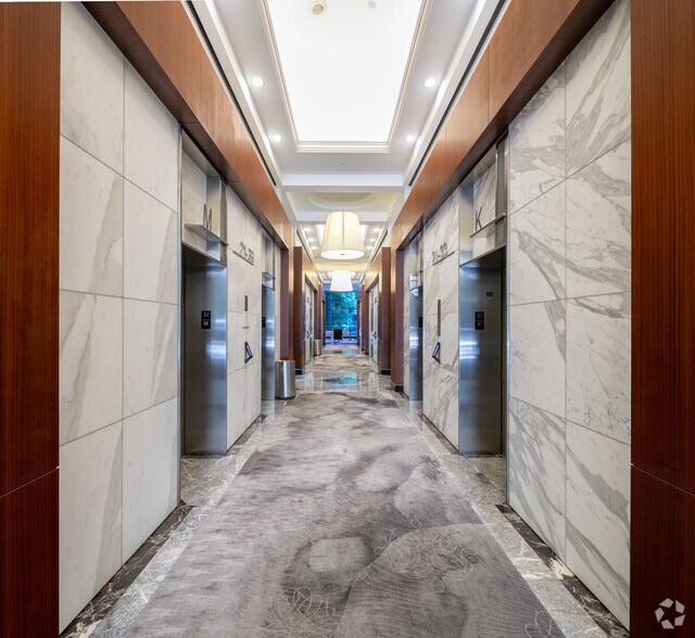 More Photos Of 6 Concourse Pky NE, Atlanta Office For Lease