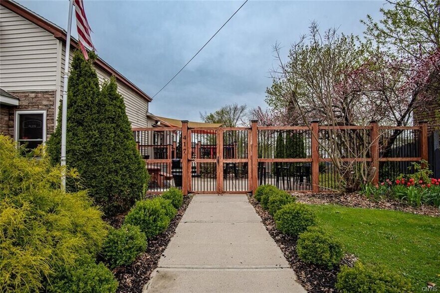 More Photos Of 417 W Dominick St, Rome Bar For Sale