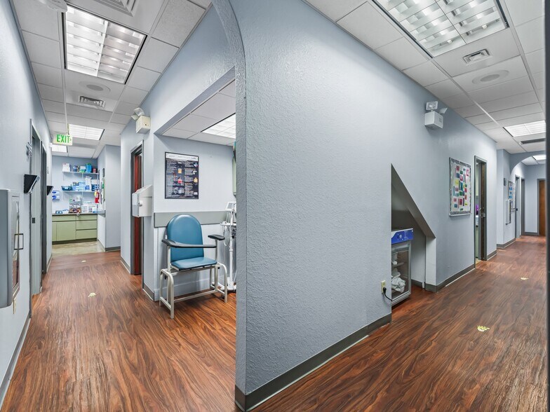 More Photos Of 1503 Buenos Aires Blvd, The Villages Medical For Lease