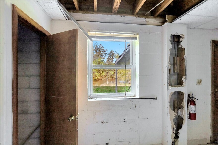 More Photos Of 1055 L P Bailey Memorial Hwy, Halifax General Retail For Sale