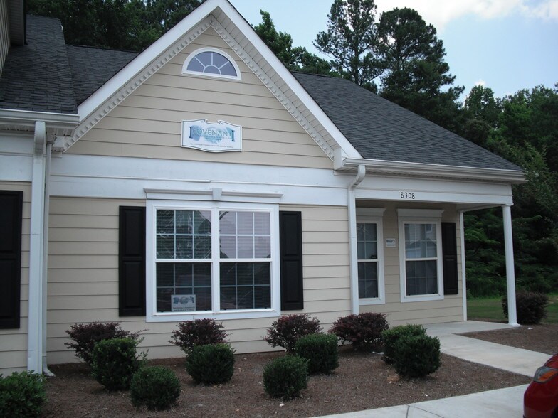 More Photos Of 8308-8312 Office Park Dr, Douglasville Medical For Sale