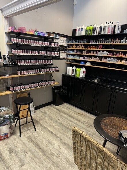 More Photos Of 456-462 Main Ave, Norwalk Freestanding For Lease