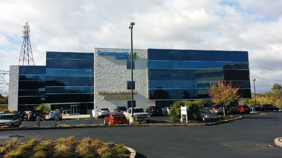 More Photos Of 672 S River St, Plains Medical For Lease