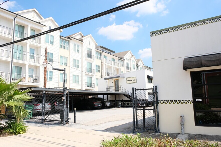 More Photos Of 608 Oxford St, Houston Loft Creative Space For Lease