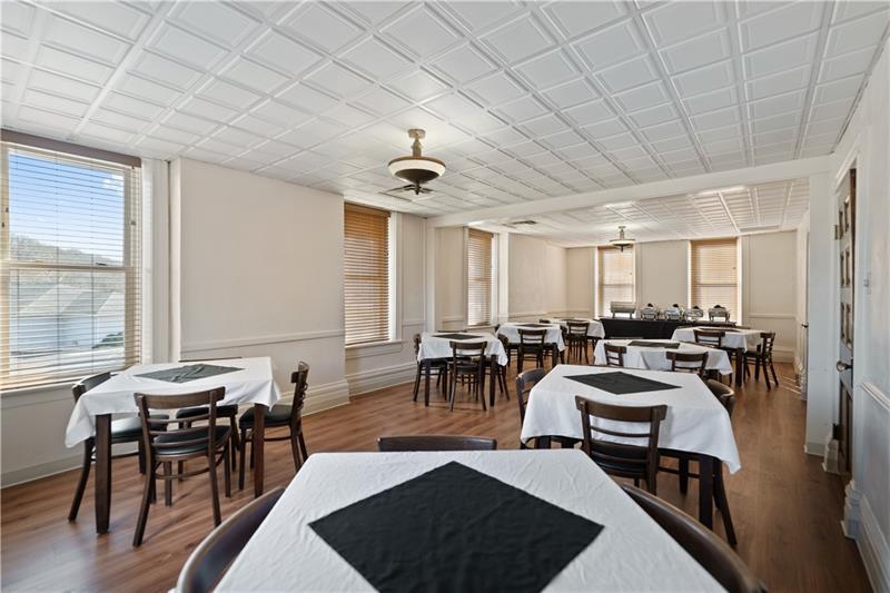 More Photos Of 85 1st St, Leechburg Restaurant For Sale