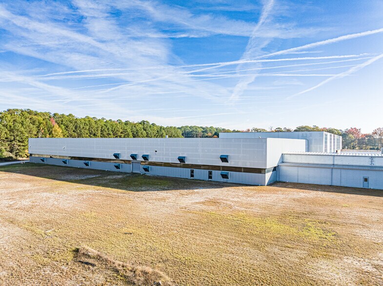 More Photos Of 375 Airport Rd, Griffin Manufacturing For Sale