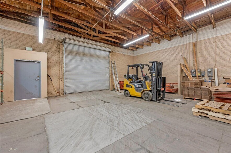 More Photos Of 142 S D St, Porterville Flex For Lease