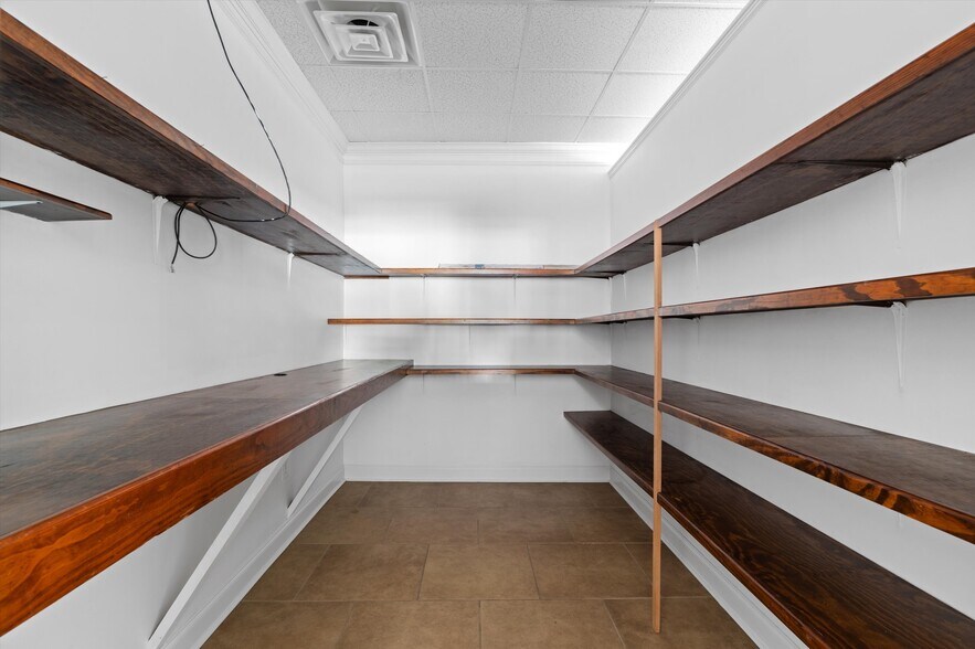 More Photos Of 208 Broad St, Wrens Storefront Retail Office For Sale