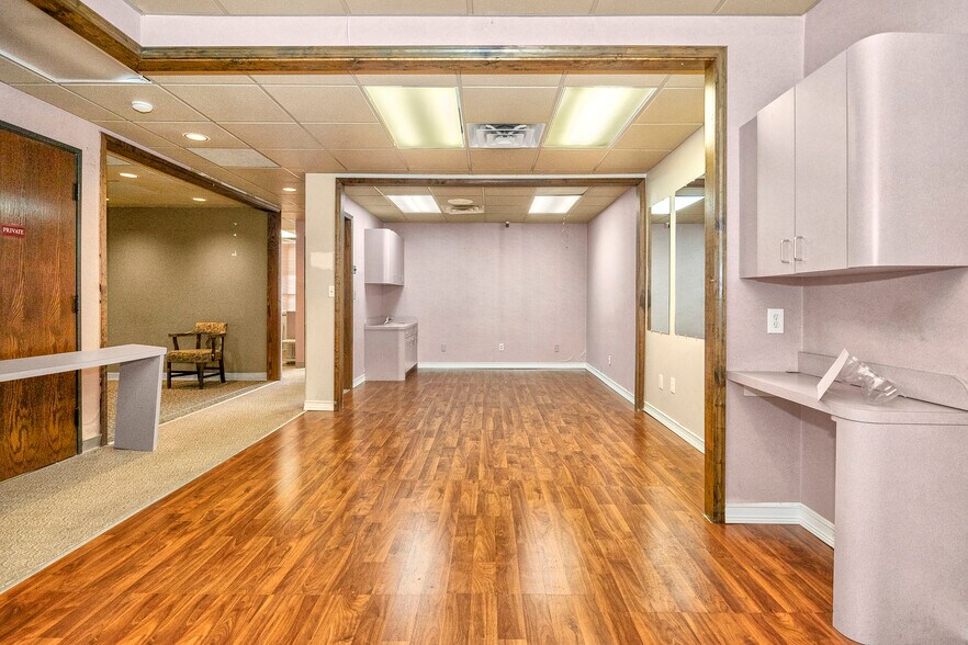 More Photos Of 5245 Schaefer Rd, Dearborn Medical For Sale