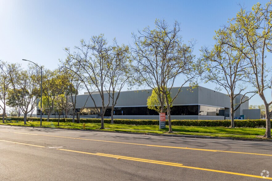 More Photos Of 150 Nortech Pky, San Jose Light Manufacturing For Lease
