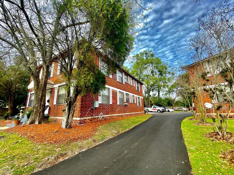 More Photos Of , Jacksonville Multifamily For Sale