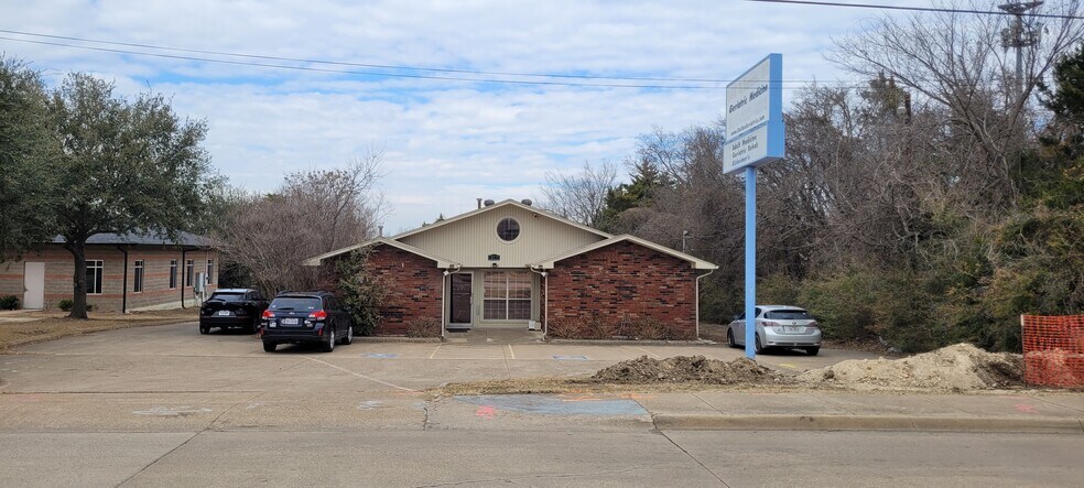 More Photos Of 315 E Pleasant Run Rd, DeSoto Medical For Sale