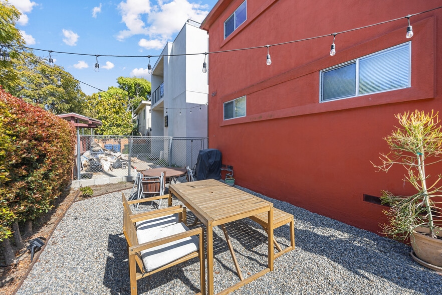 More Photos Of 502 Westminster ave, Venice Apartments For Sale