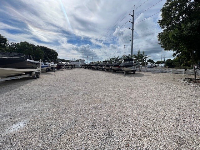 More Photos Of 106309 Overseas Hwy, Key Largo Auto Dealership For Lease