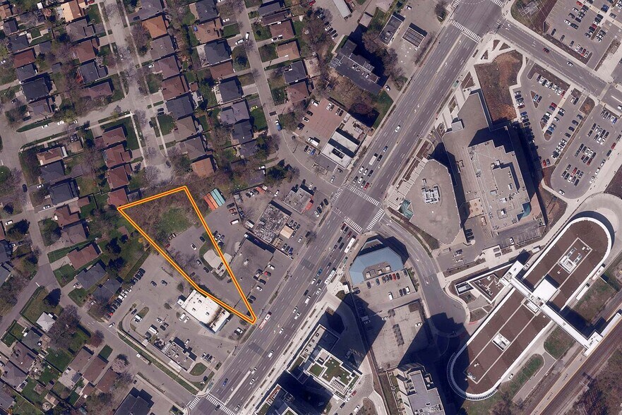 More Photos Of 5312 Dundas St W, Toronto Office For Sale