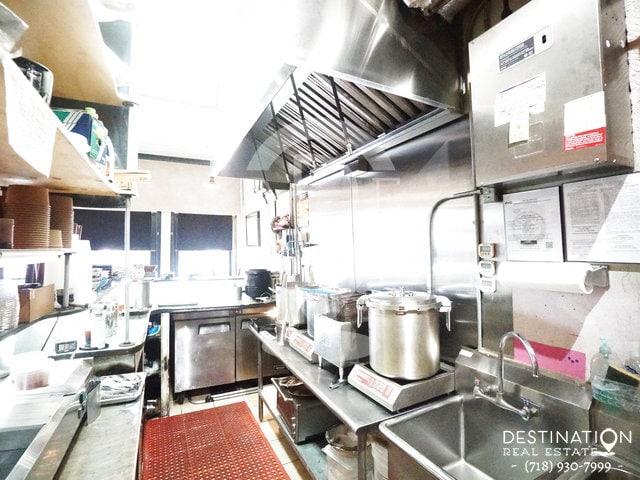 More Photos Of 545 Court St, Brooklyn Restaurant For Lease