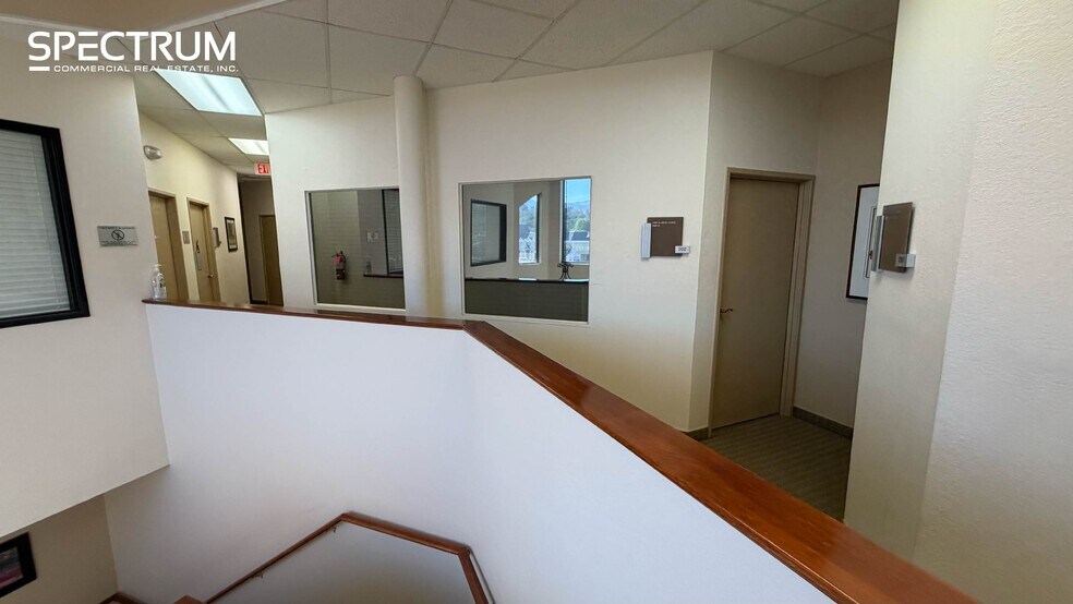 More Photos Of 22621 Lyons Ave, Santa Clarita Medical For Sale