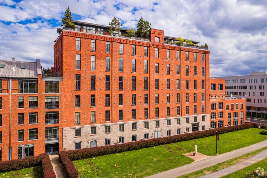 Primary Photo Of 1701-1713 Rue Saint-Patrick, Montréal Office Residential For Sale