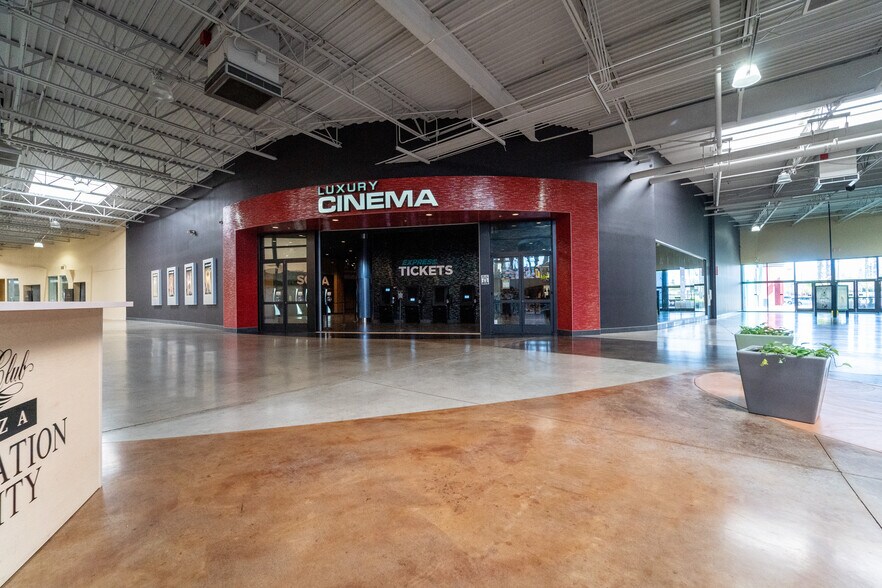 More Photos Of 2300-2448 Watt Ave, Sacramento Unknown For Lease