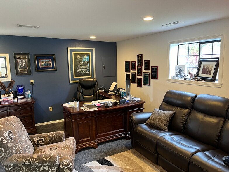 More Photos Of 27 N Morain St, Kennewick Office For Sale