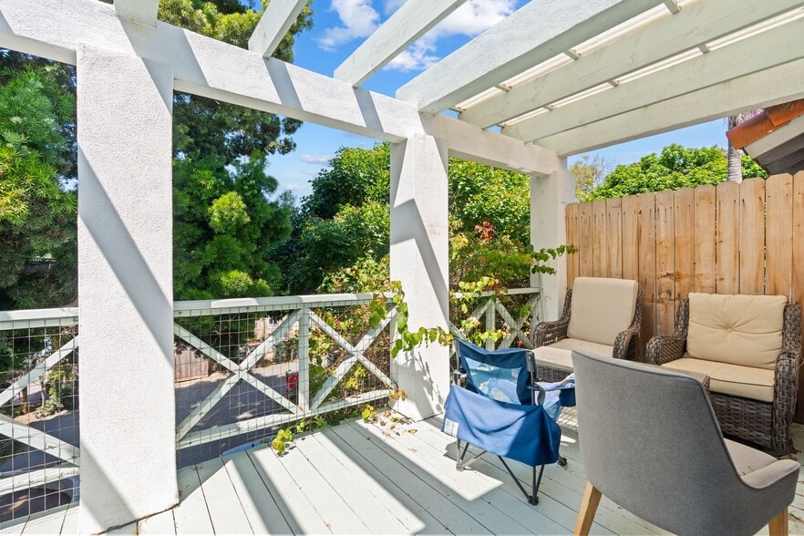 More Photos Of 273 Hillcrest Dr, Encinitas Apartments For Sale