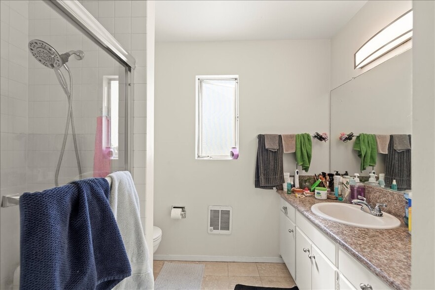 More Photos Of 220 Athol Ave, Oakland Apartments For Sale