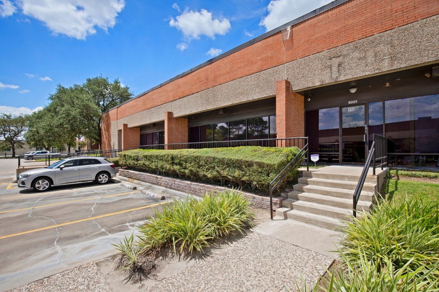 More Photos Of 9101 Jameel Rd, Houston Unknown For Lease