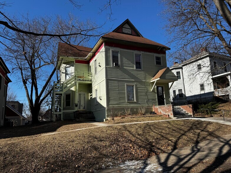 Primary Photo Of 658 18th St, Des Moines Apartments For Sale