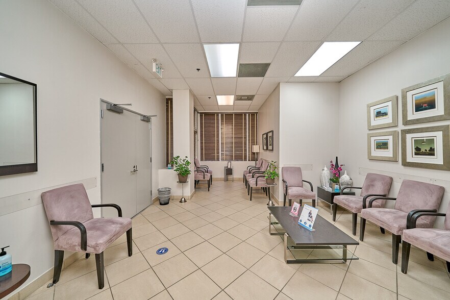 More Photos Of 8737 Beverly Blvd, West Hollywood Medical For Sale