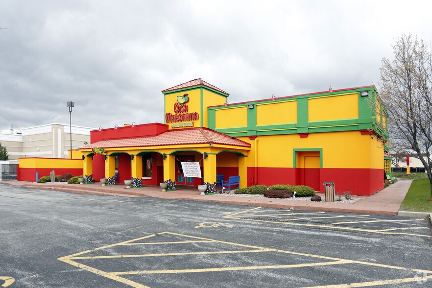 Primary Photo Of 9549 W 151st St, Orland Park Restaurant For Sale