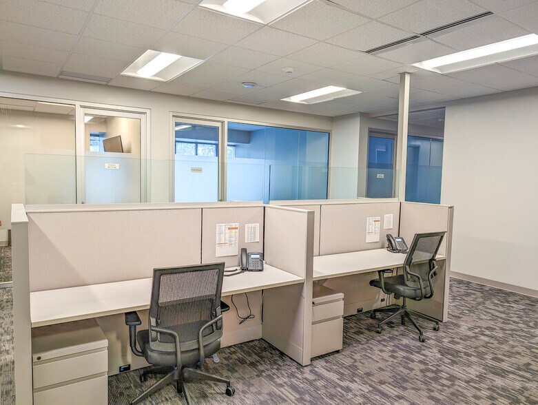 More Photos Of 61 John Muir Dr, Buffalo Unknown For Lease