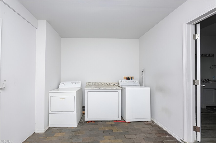 More Photos Of 824 12th St NW, Canton Storefront Retail Residential For Sale