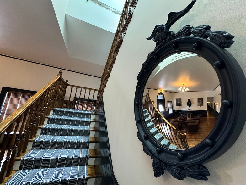 More Photos Of 235 E Main St, Dayton Hotel For Sale