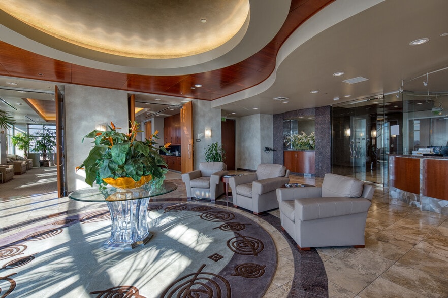 More Photos Of 10100 Trinity Pky, Stockton Office For Sale