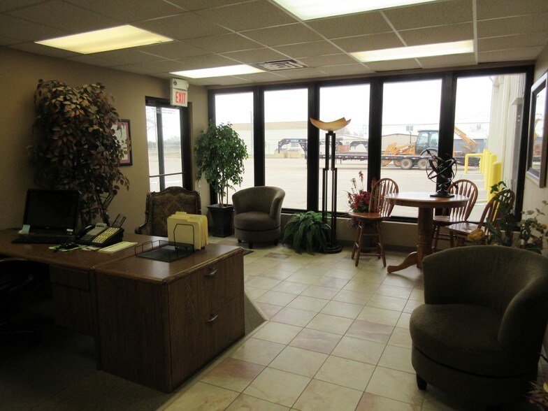 More Photos Of 1600 W Pancake Blvd, Liberal Warehouse For Sale