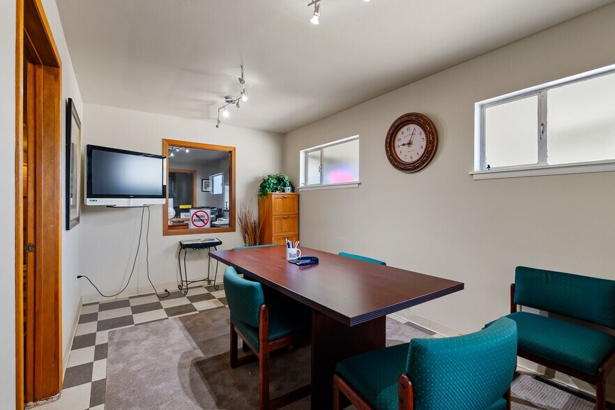 More Photos Of 216 N 40th Ave, Yakima Freestanding For Lease