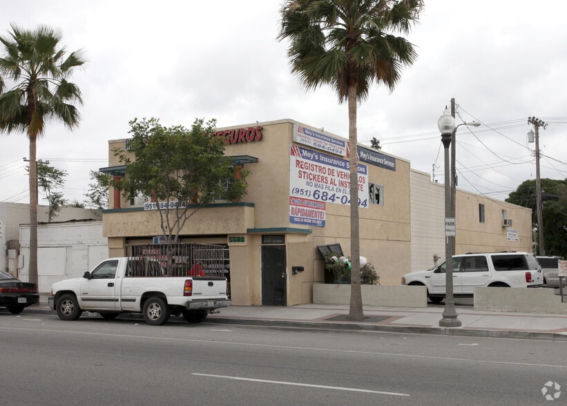 More Photos Of 5586 Mission Blvd, Jurupa Valley Storefront Retail Residential For Lease