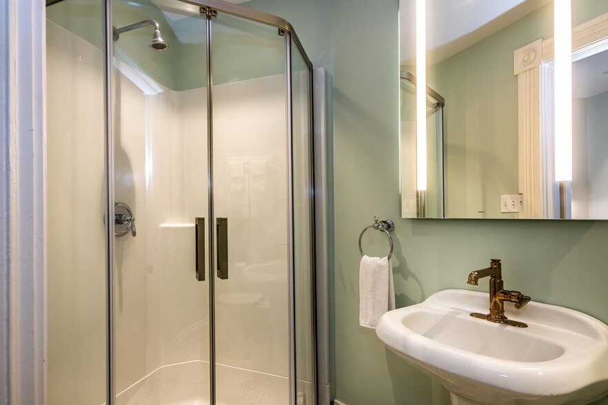 More Photos Of 70 N Main St, Rutland Hospitality For Sale