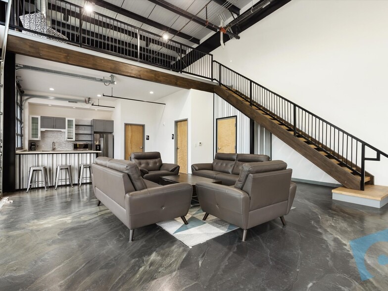 More Photos Of 4451 Dale Earnhardt Way, Northlake Light Distribution For Lease