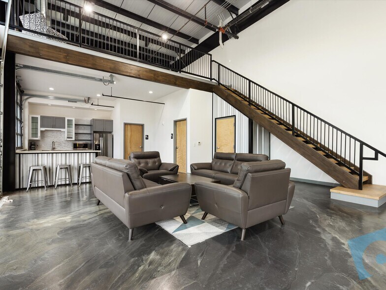 More Photos Of 4451 Dale Earnhardt Way, Northlake Light Distribution For Lease