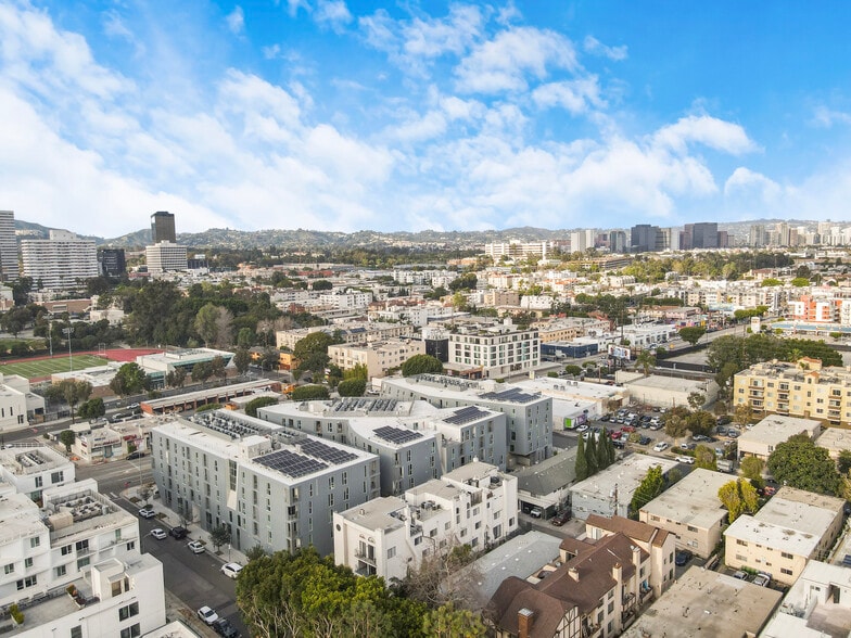 More Photos Of 1524 Granville Ave, Los Angeles Apartments For Sale