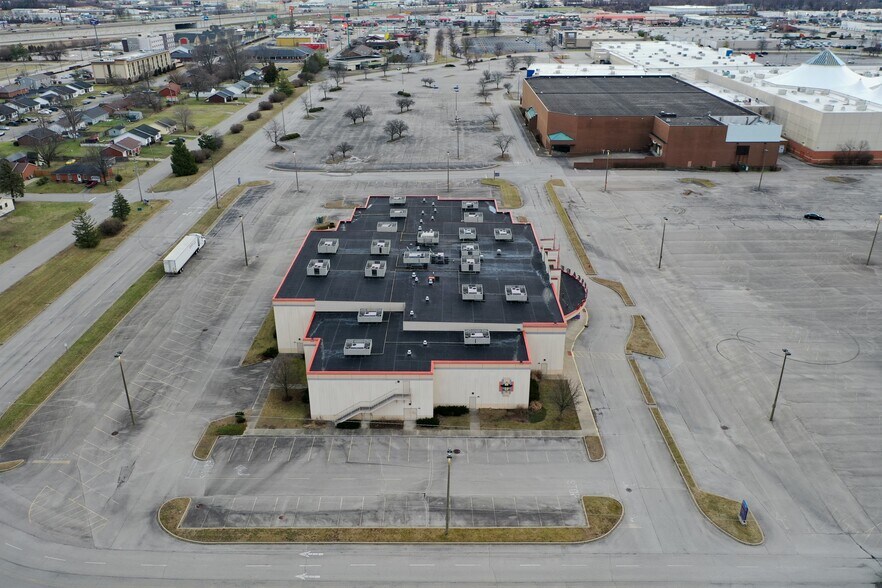 More Photos Of 951 B E Lewis And Clark Pky, Clarksville Movie Theatre For Sale