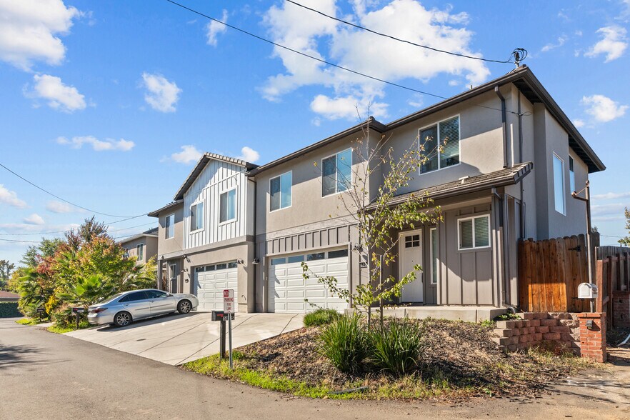 Primary Photo Of 5841 Del Campo Ln, Carmichael Multifamily For Sale