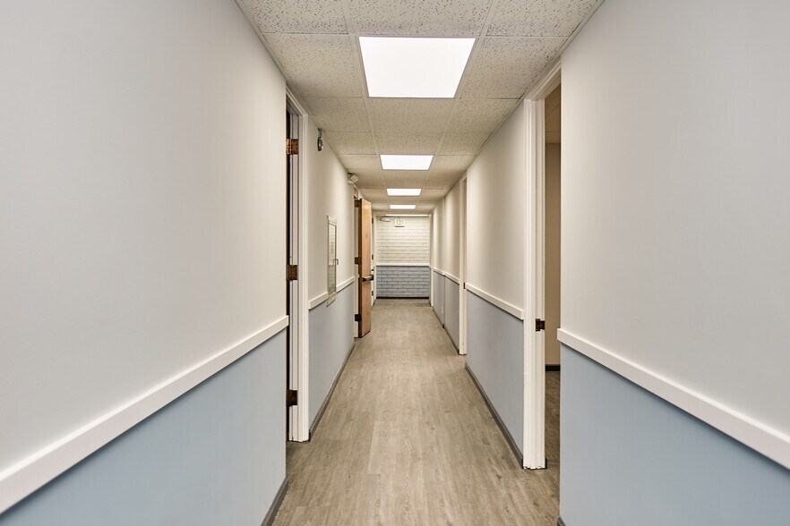 More Photos Of 2333 Beverly Blvd, Los Angeles Office For Lease