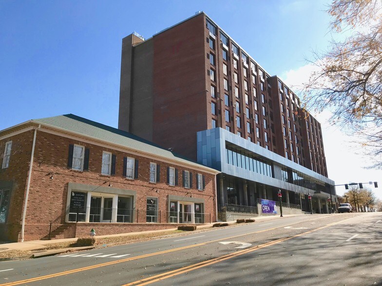 Primary Photo Of 480 N Thomas St, Athens Storefront For Lease