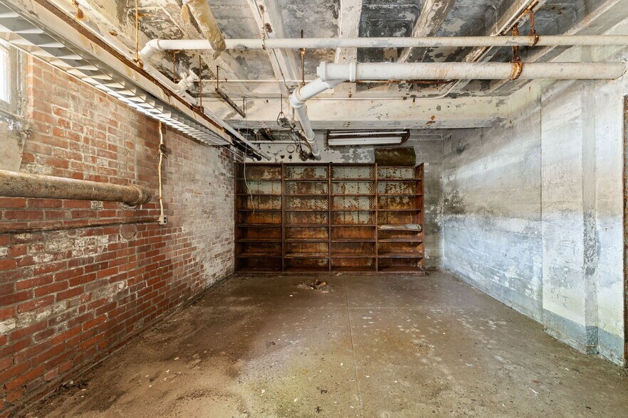 More Photos Of 1190 Main St, West Warwick Loft Creative Space For Sale