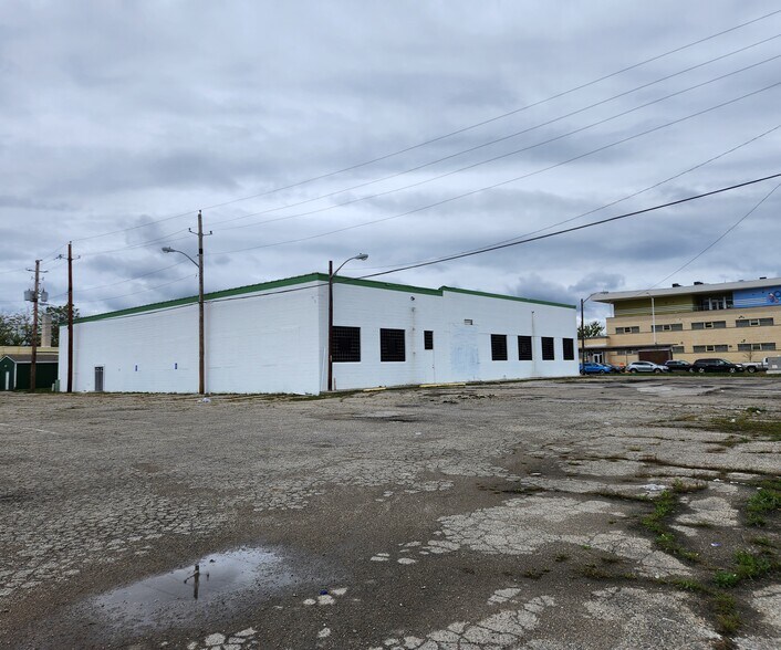 More Photos Of 1709 E 38th St, Indianapolis Lodge Meeting Hall For Sale