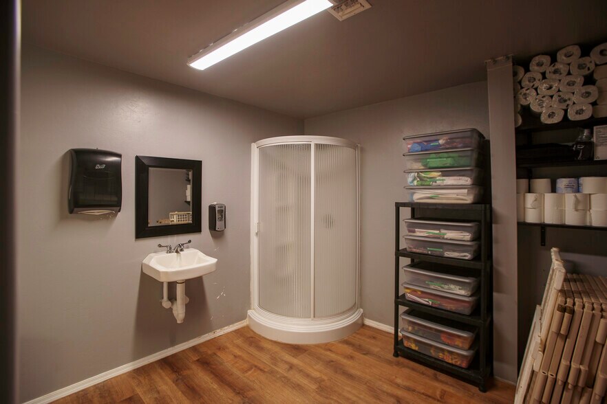 More Photos Of 1601 Wardle rd, Sierra Vista Specialty For Sale