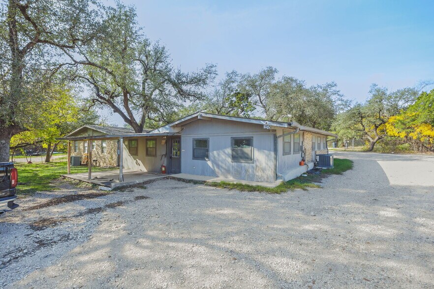 More Photos Of 7909 Rosson Dr., Austin Land For Lease